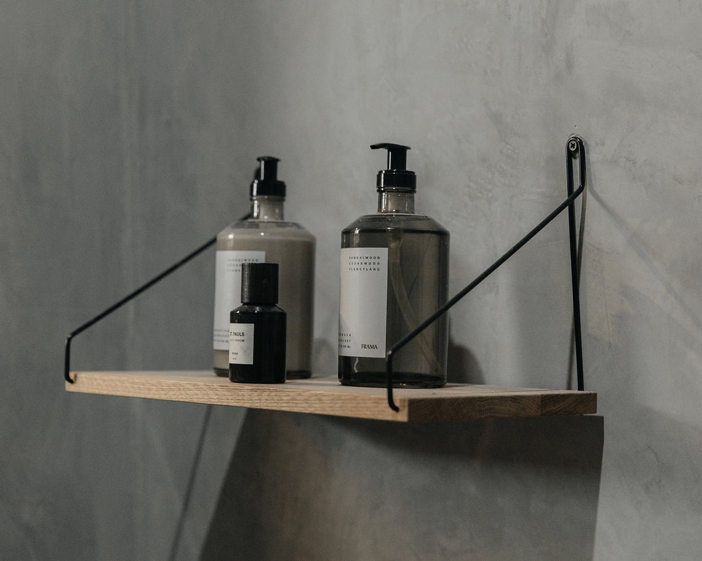 FRAMA - Single Shelf | Natural Oak / Black | D20 / W40