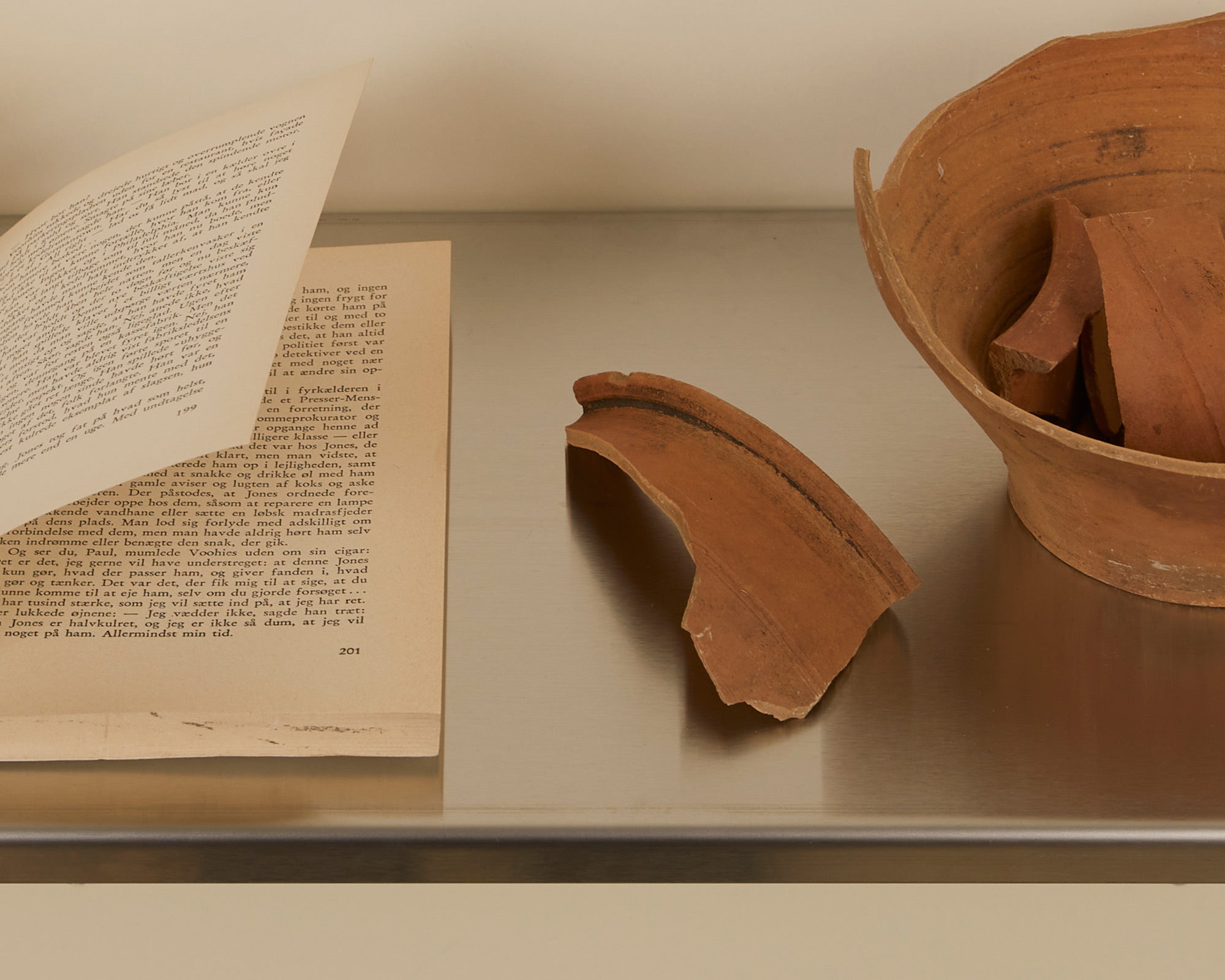 FRAMA - シングルシェルフ | ステンレススチール | D27 / W60