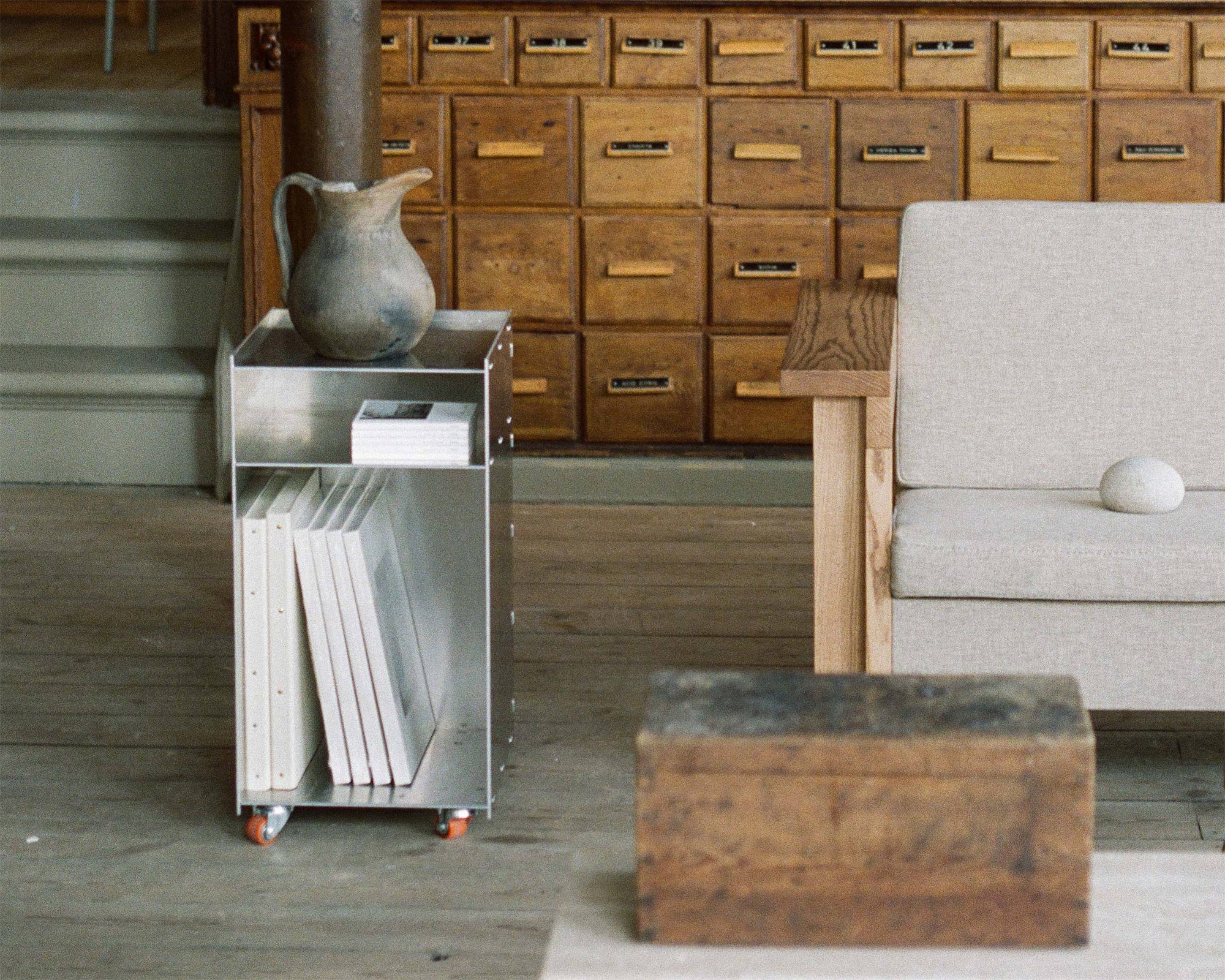 FRAMA - リベットカート | アルミニウム