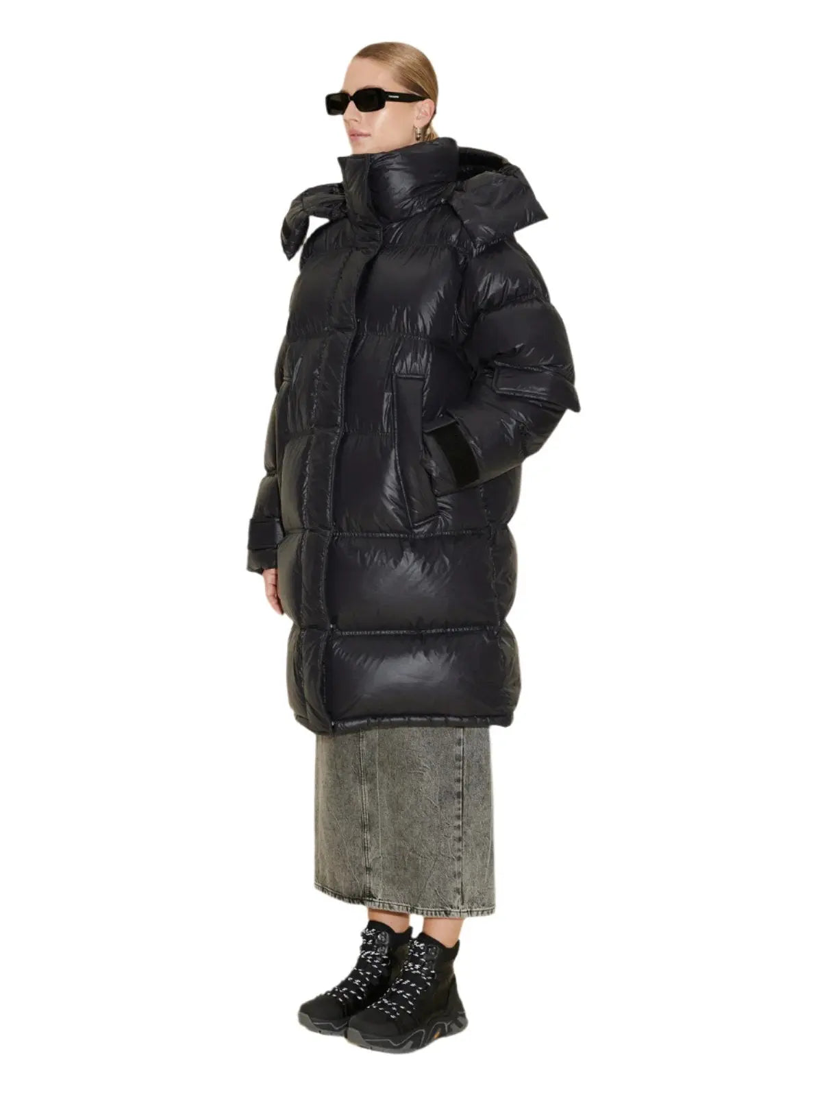 Steilia Down Jacket Black Holzweiler