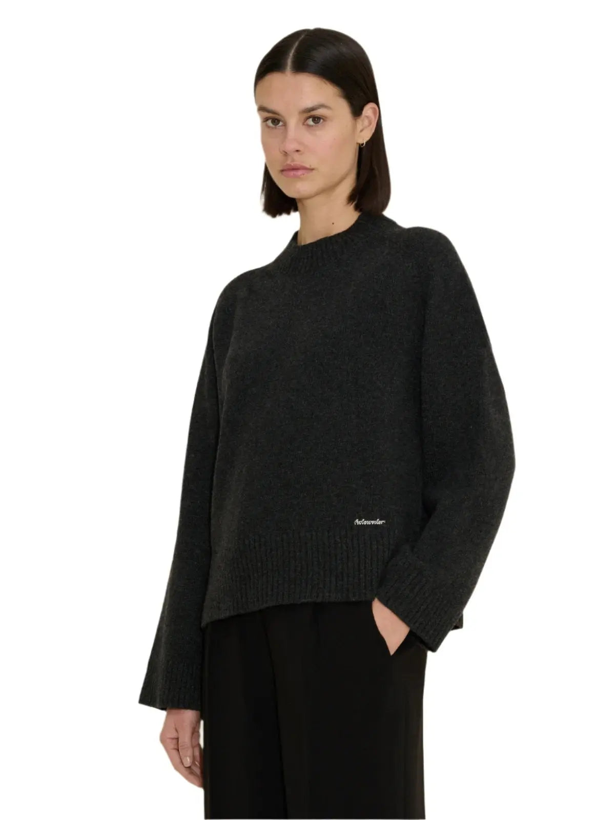 W. Lambswool knit Crew Dk. Grey Holzweiler