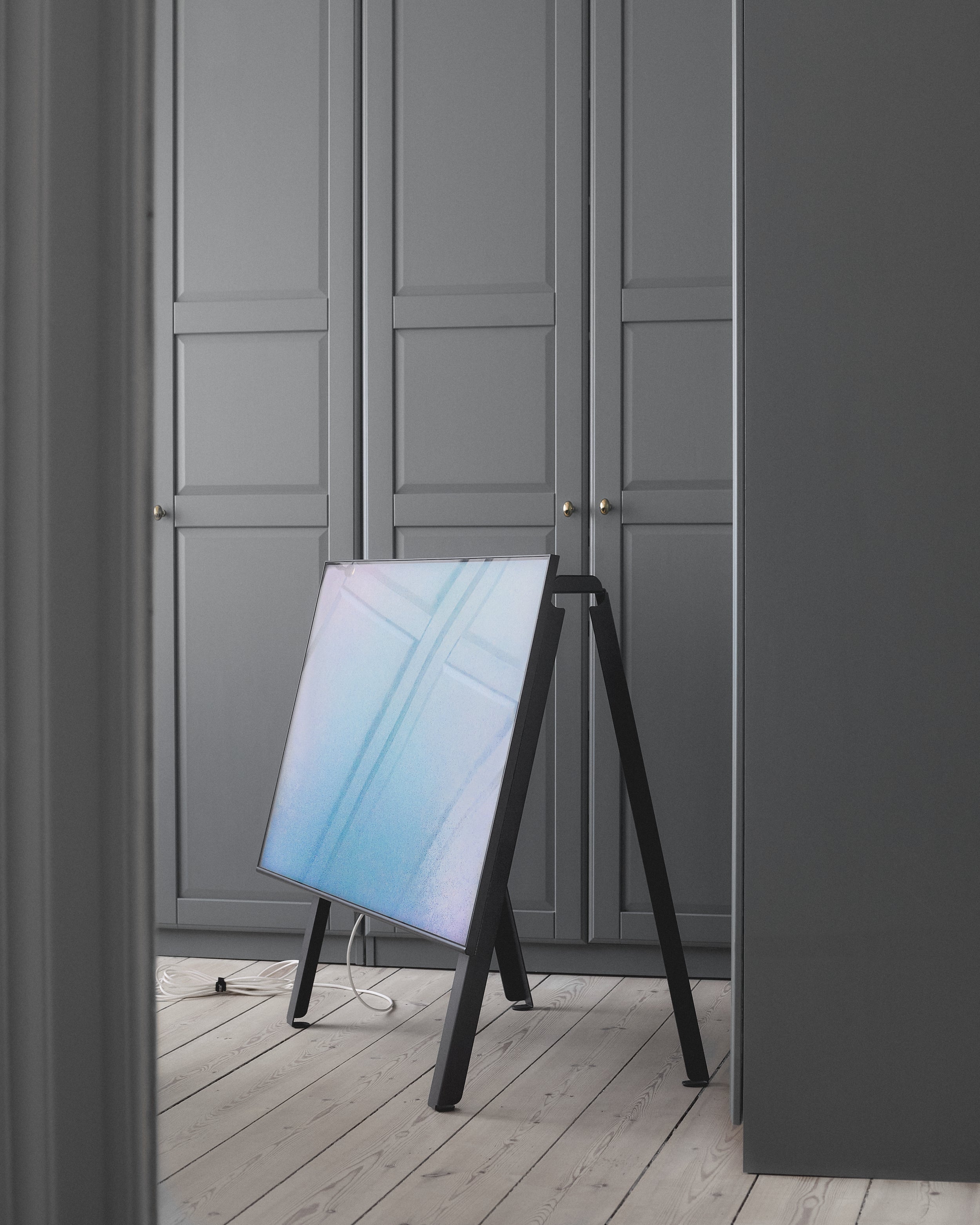 A-frame Stand - Charcoal Pedestal