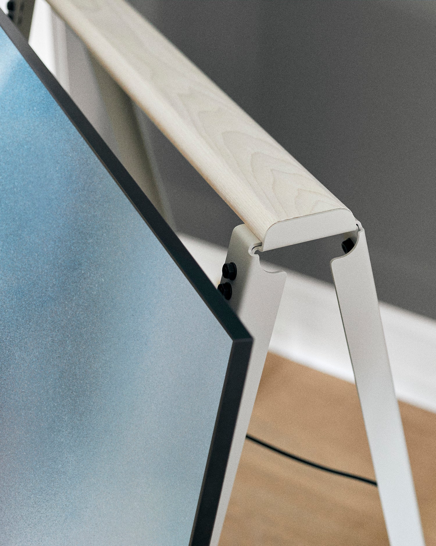 A-frame Stand - Mushroom Pedestal