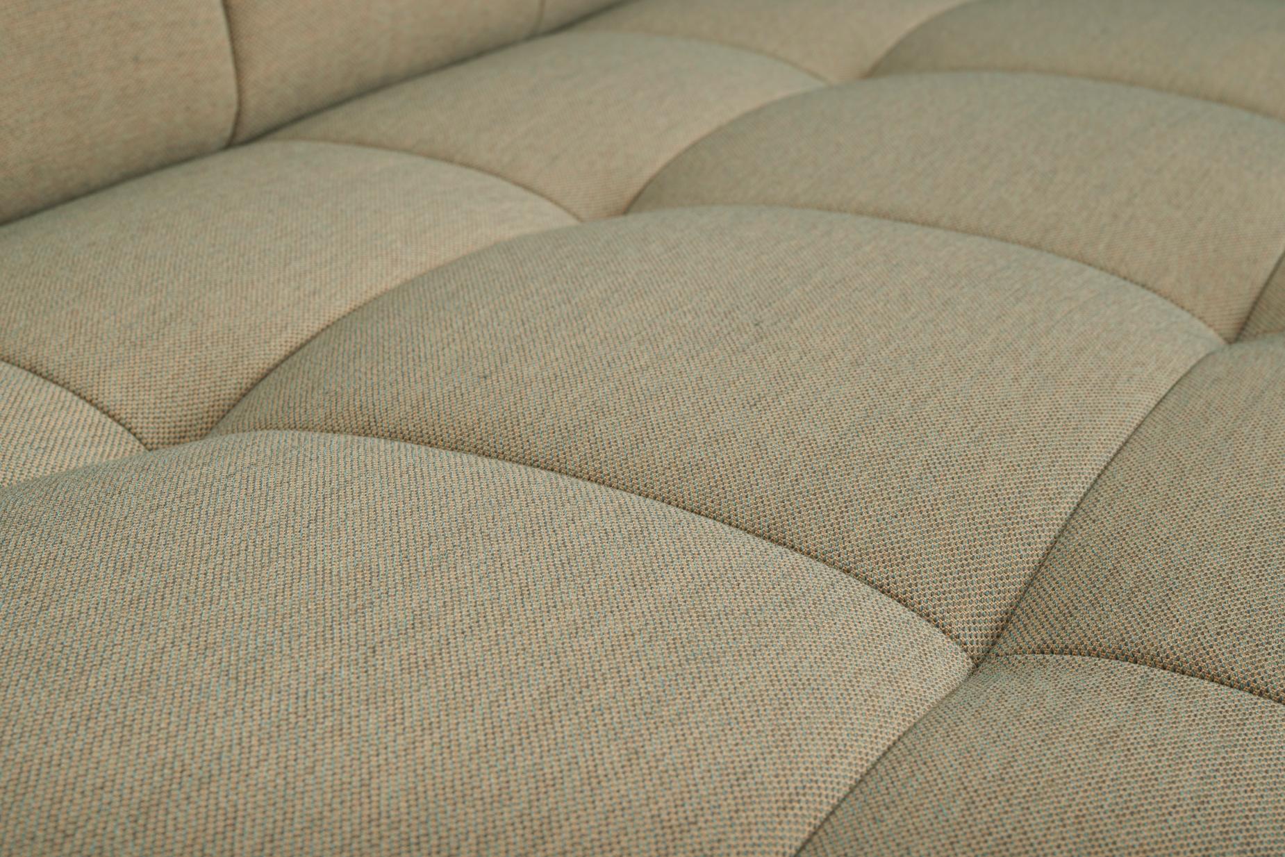 Quilton Lift 3 Seater HAY