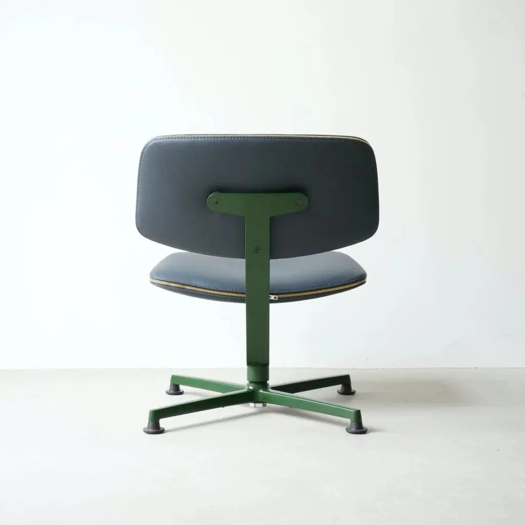 Arba Lounge chair - Upholstered Spoor leather - Dark green base / Spoor dark blue leather raawii