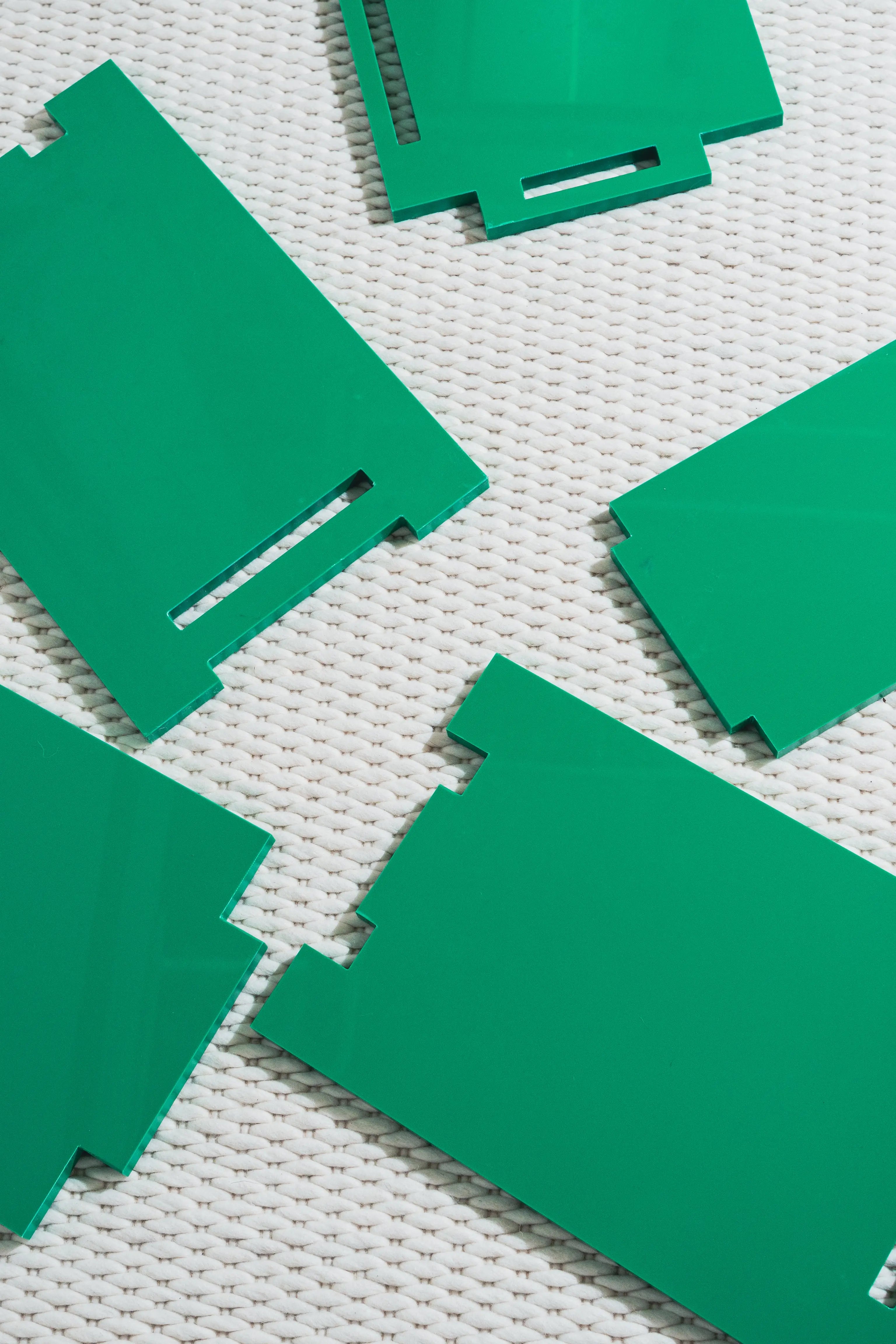 Assembly Sidetable Matias Moellenbach