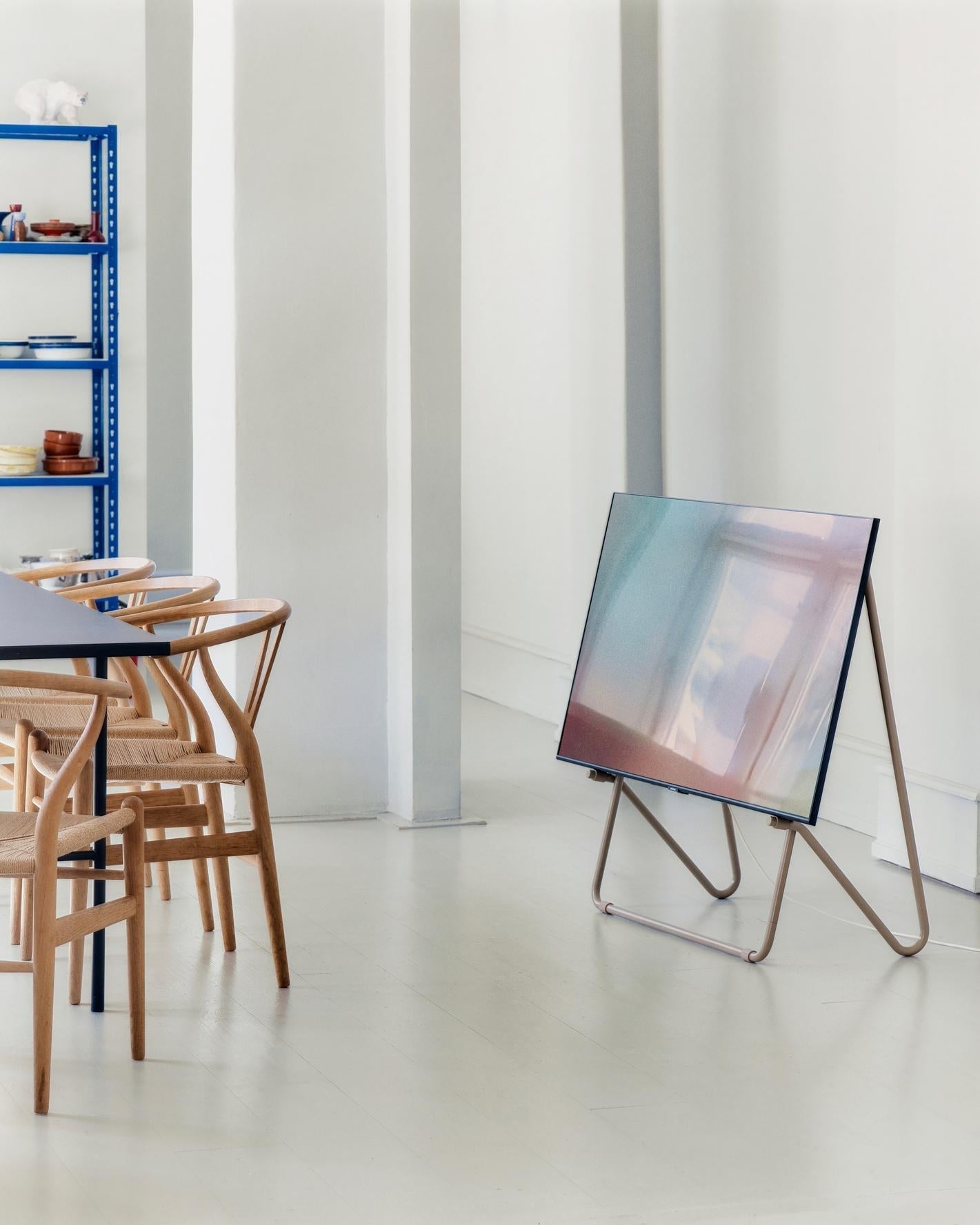 Bloom - Sandstorm Pedestal