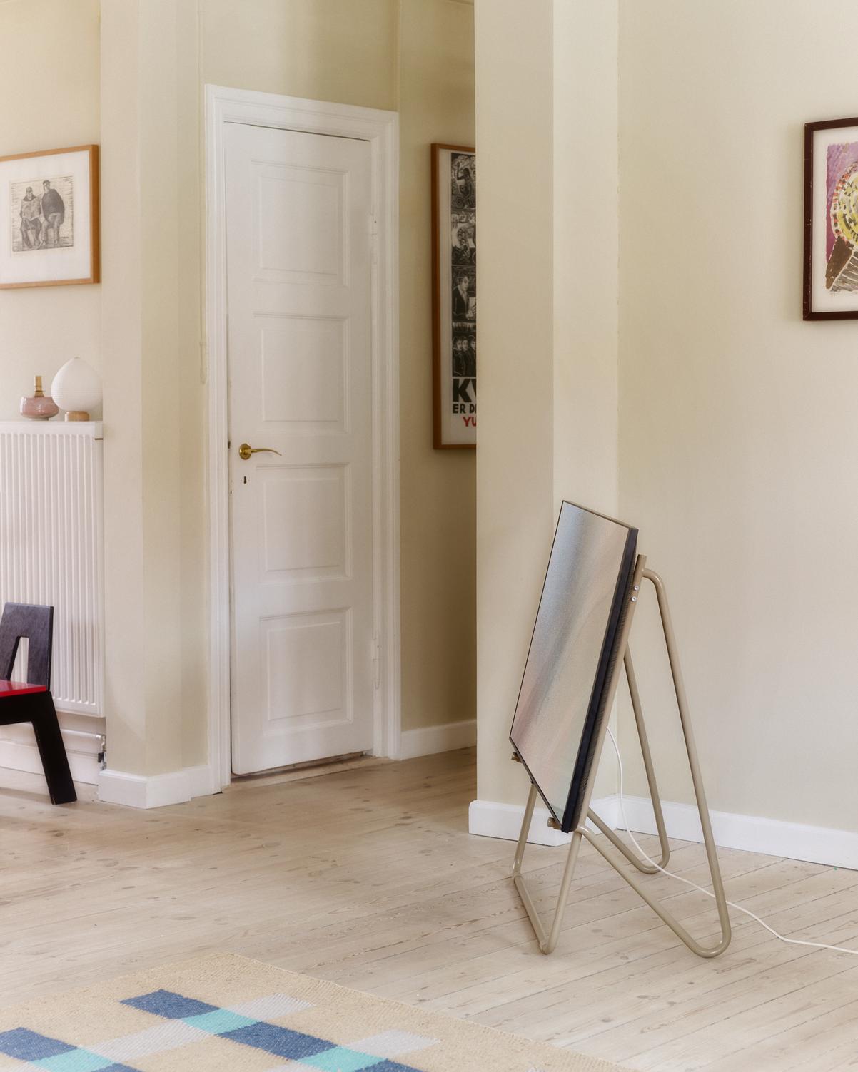 Bloom - Sandstorm Pedestal