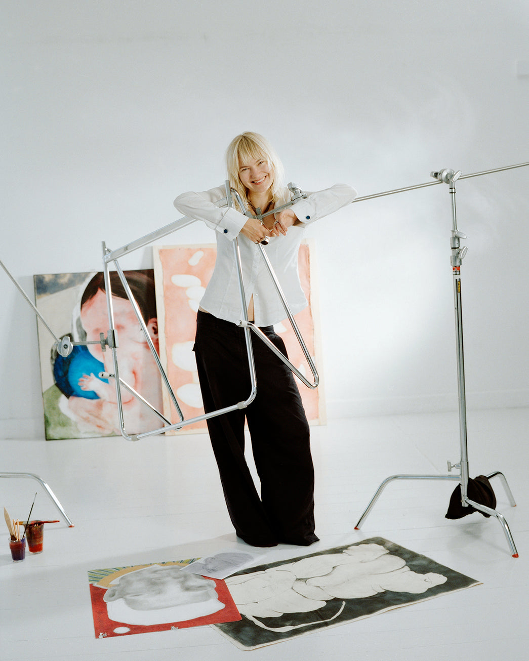 Bloom - Chrome Pedestal