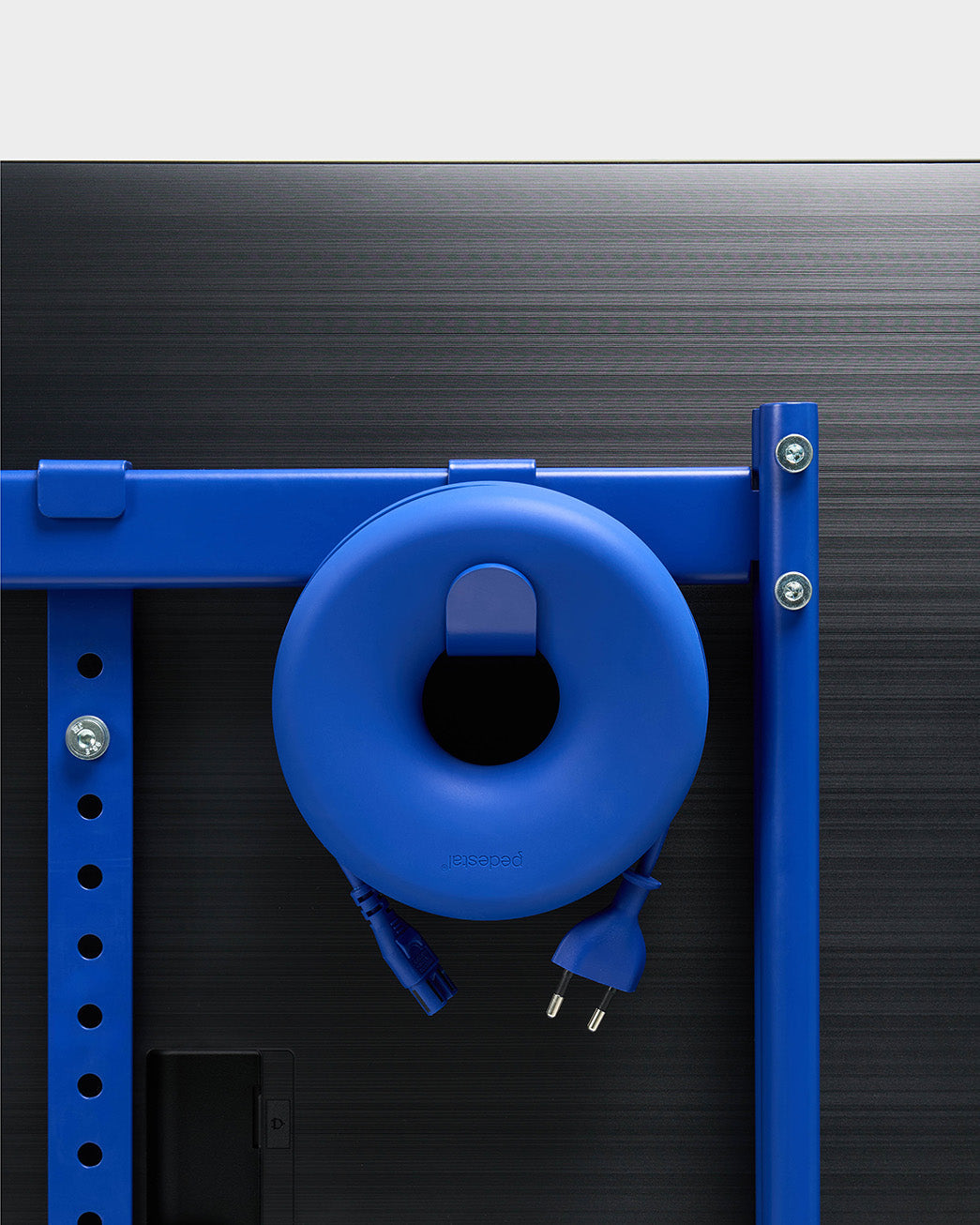 Cable Bagel - Ultra Marine Pedestal