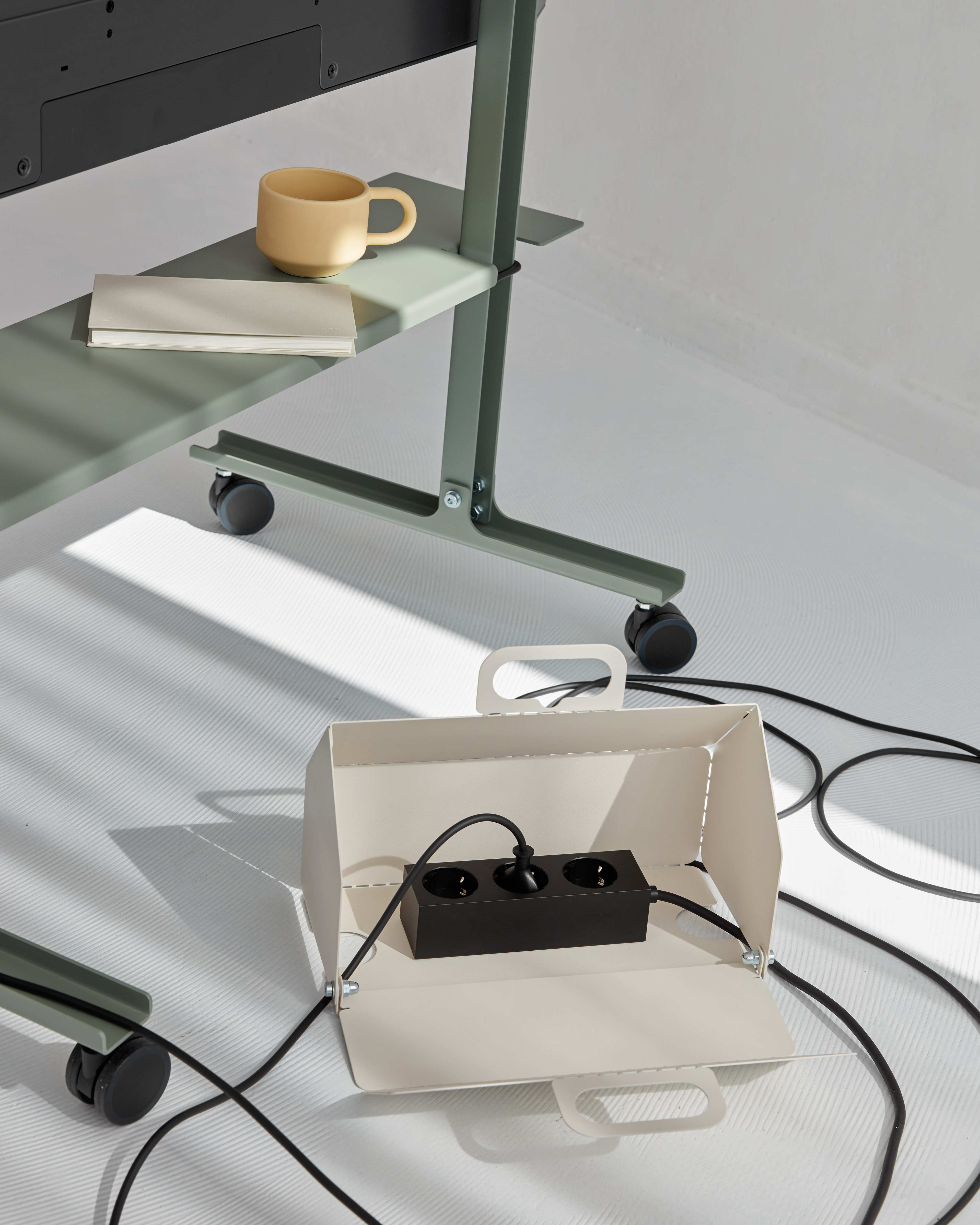 Cable House - Charcoal Pedestal