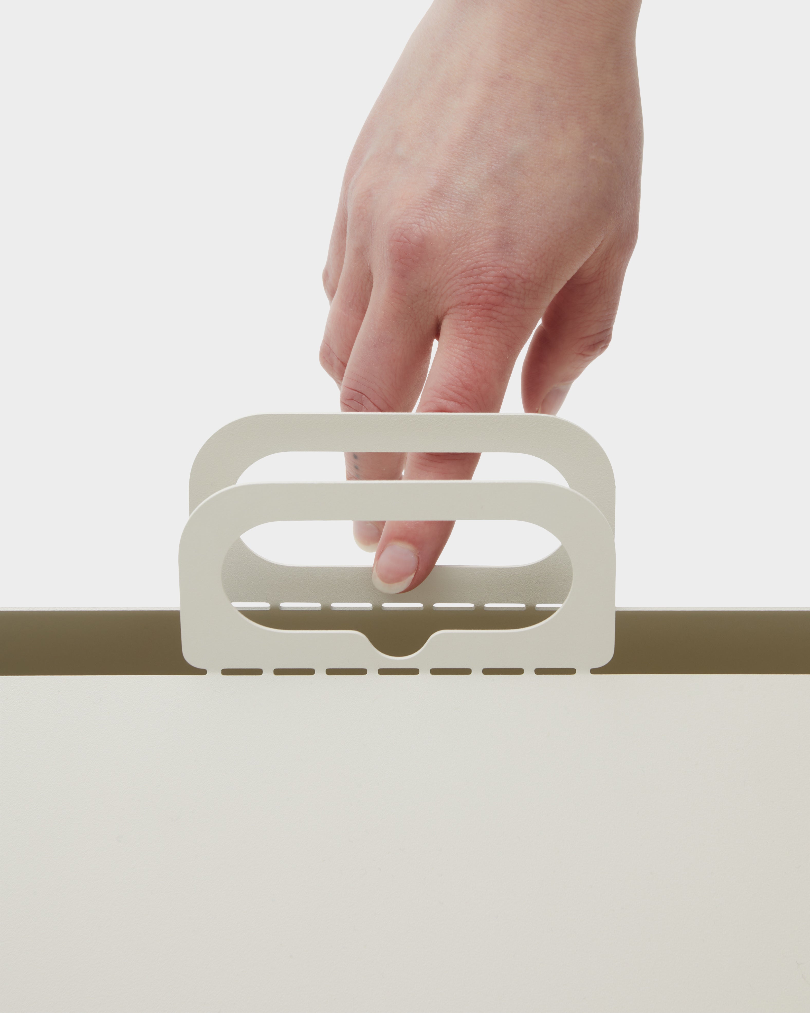 Cable House - Pearl Pedestal