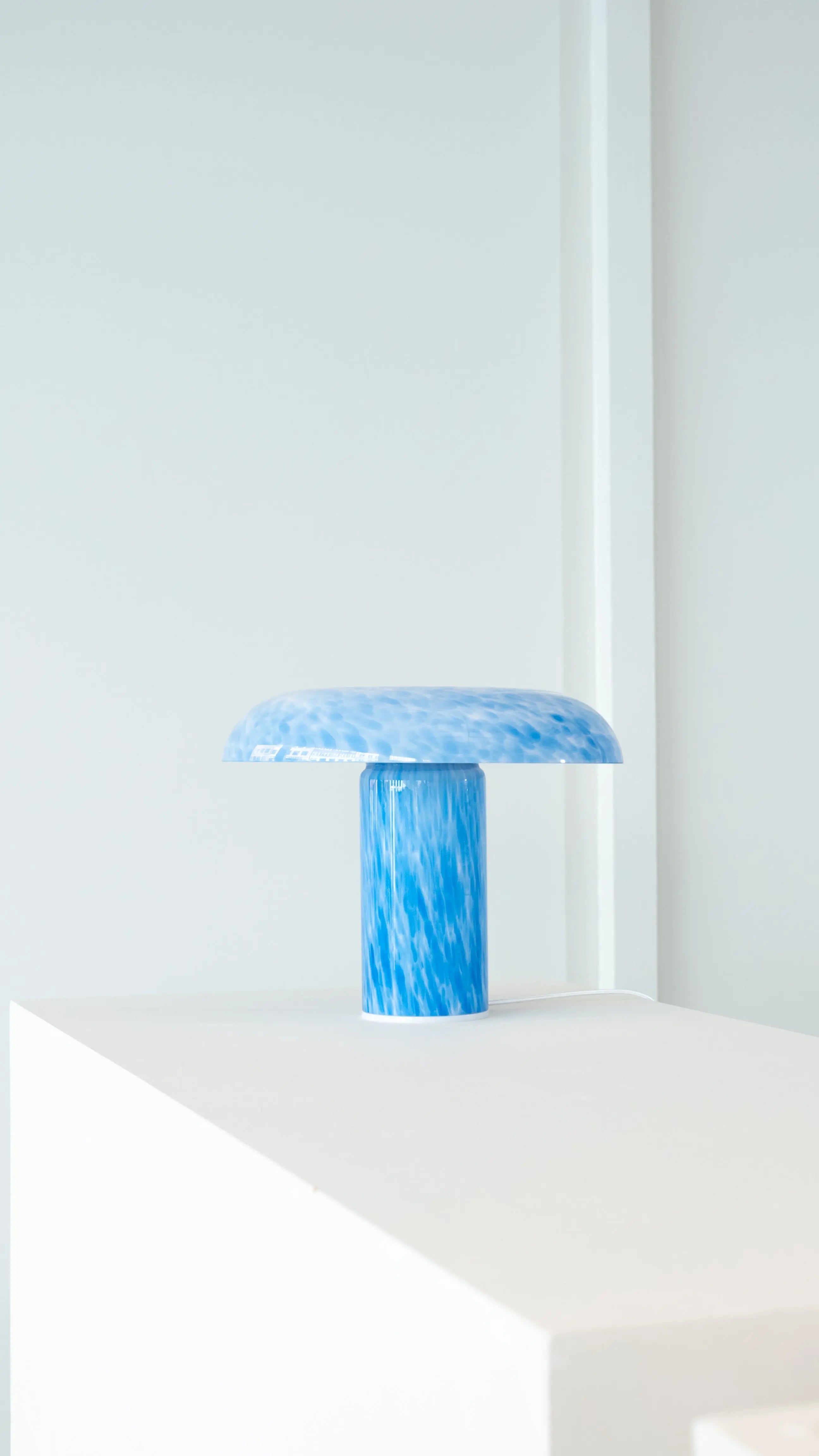 Glass Lamp - Blue skies Matias Moellenbach