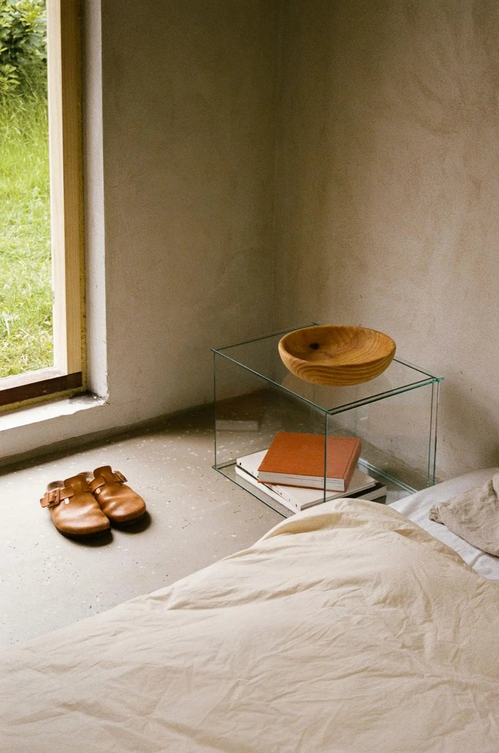 Rivet Box Table | Glass Frama