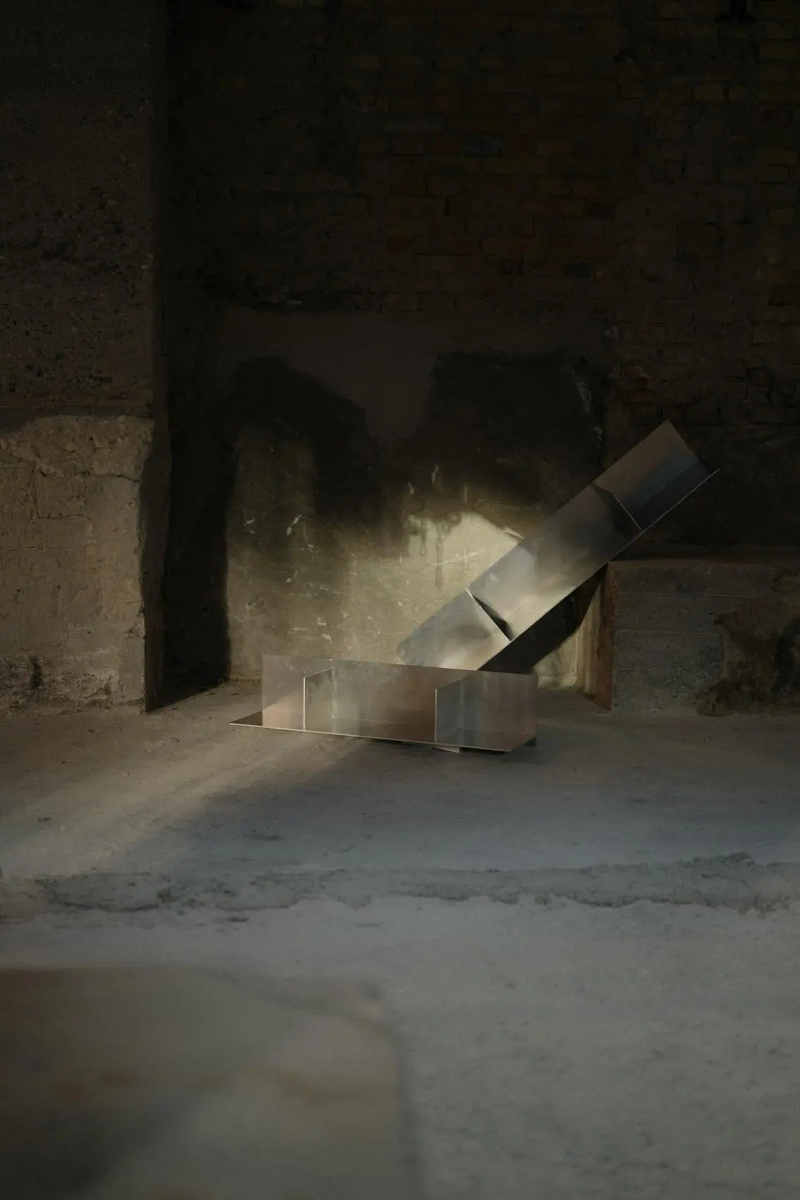 Rivet Shelf | Aluminum | Large Frama