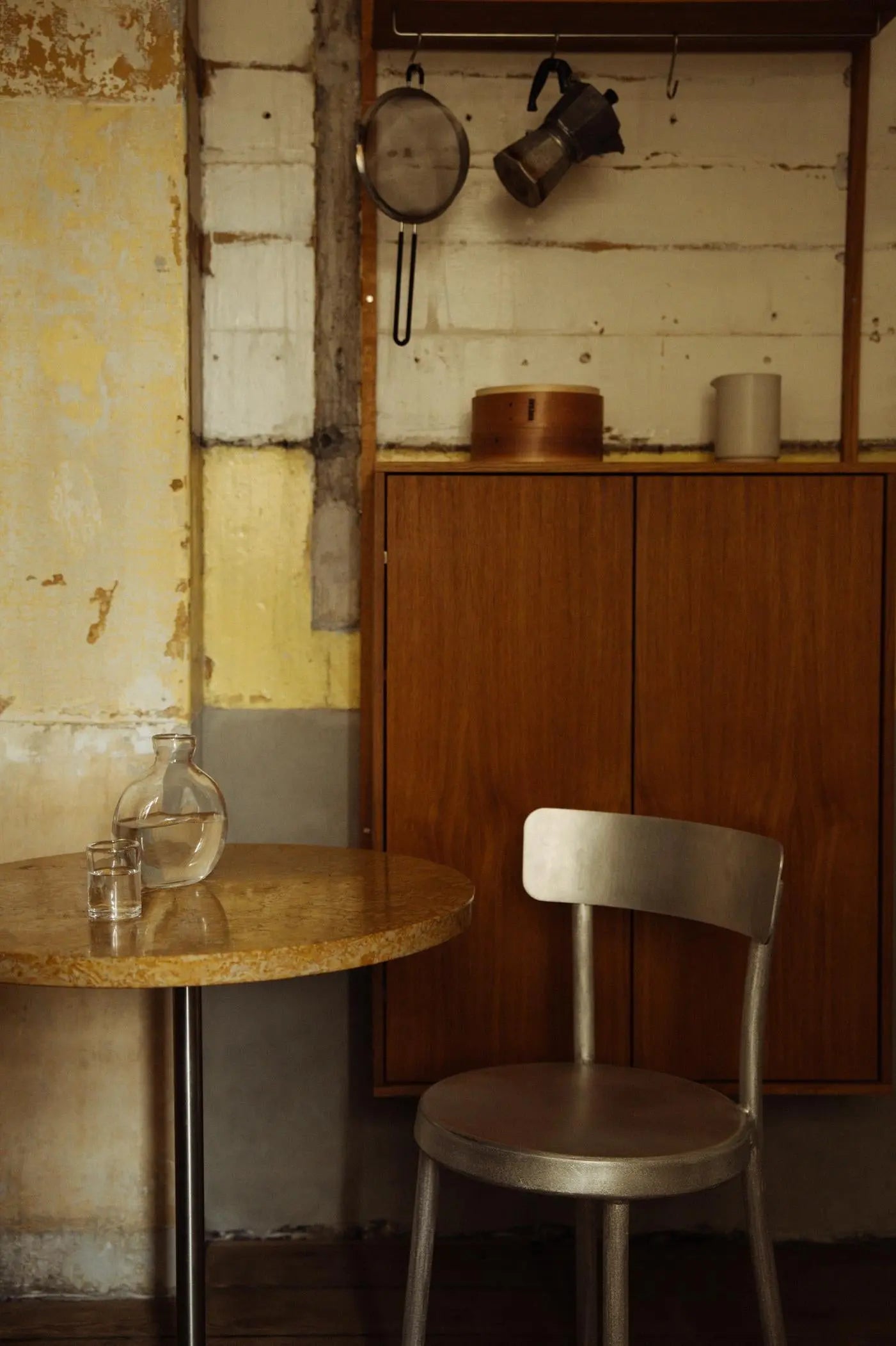 Table 57 I Yellow Limestone / Stainless Steel Ø 77 Frama