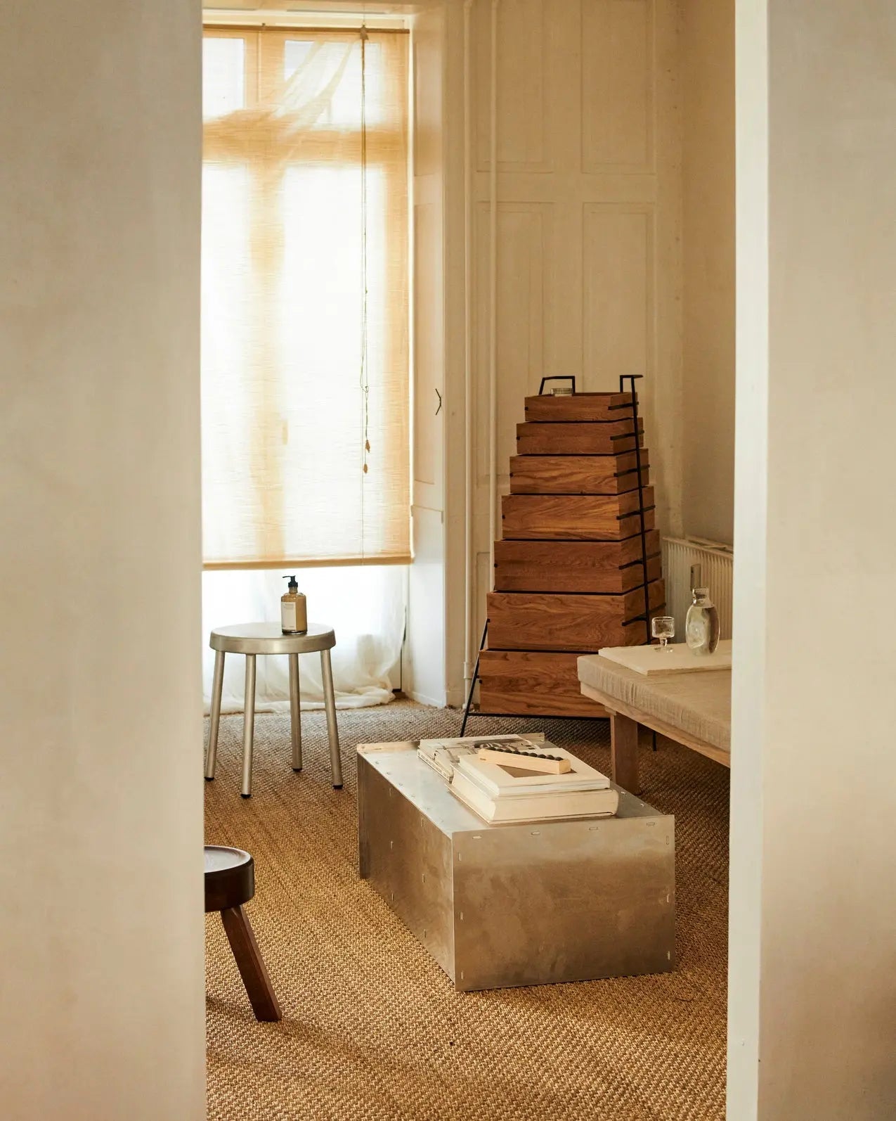 Sutoa I Walnut Frama