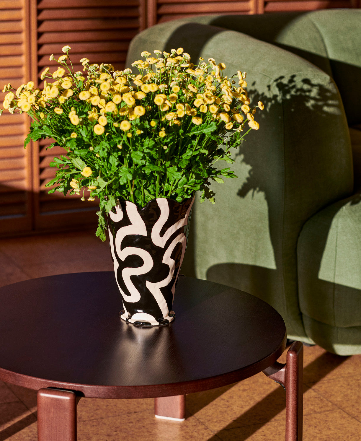 Jessica Hans Shadow Vase HAY