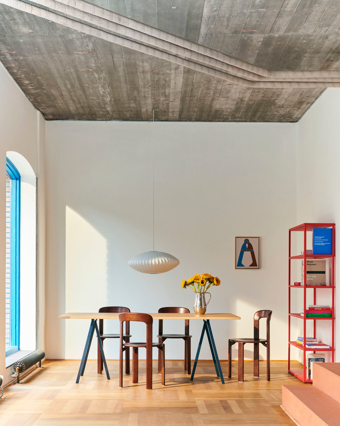 Loop Stand Table HAY