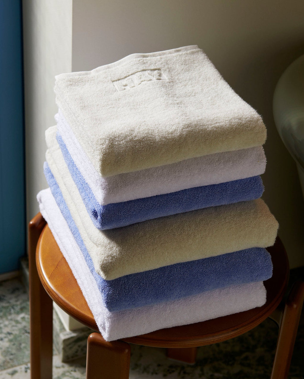 Mono Hand Towel HAY
