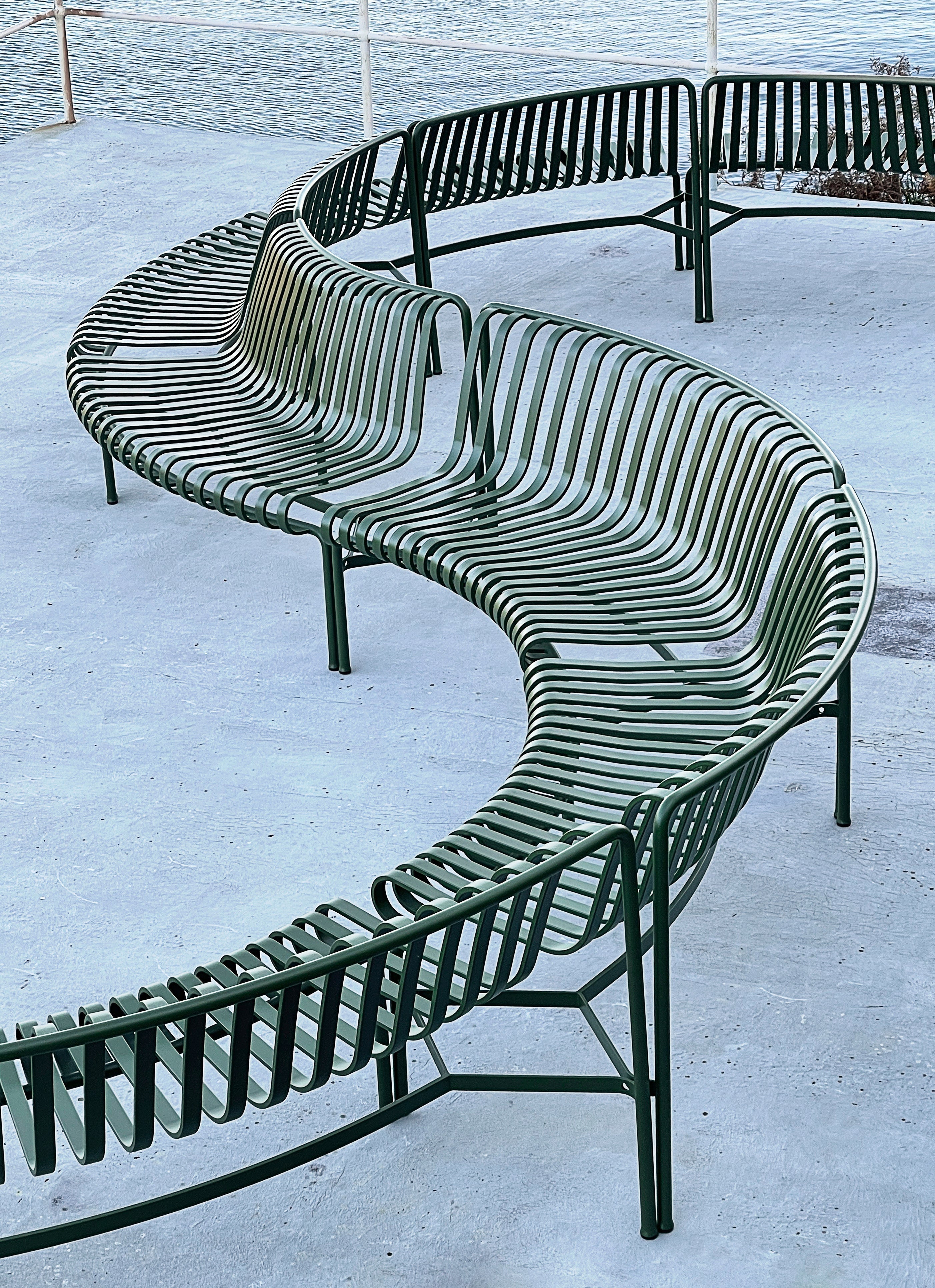 Palissade Park Dining Bench HAY