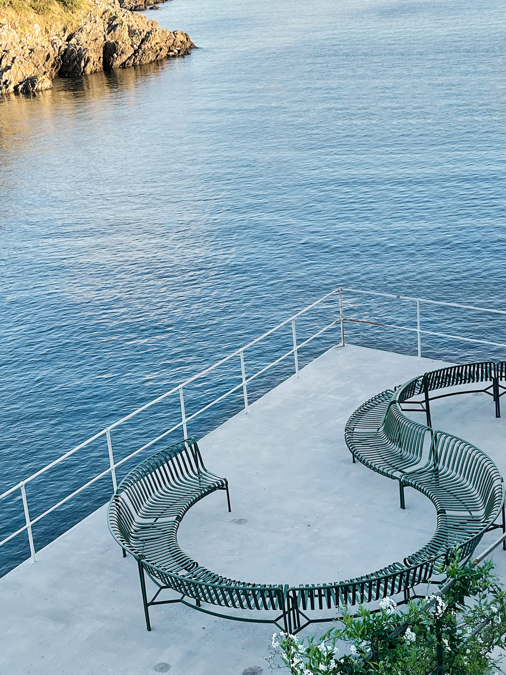 Palissade Park Dining Bench HAY