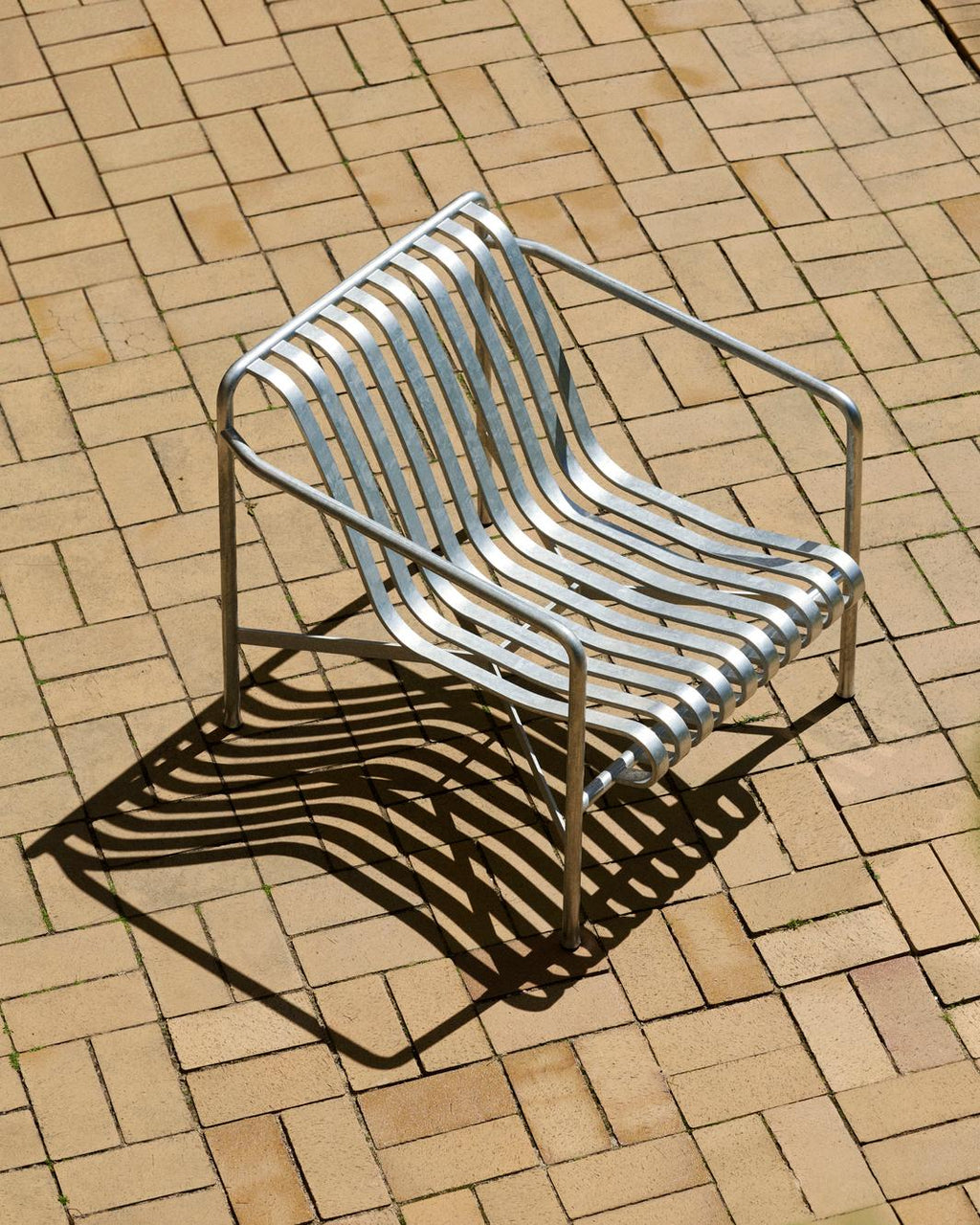 Palissade Lounge Chair Low HAY