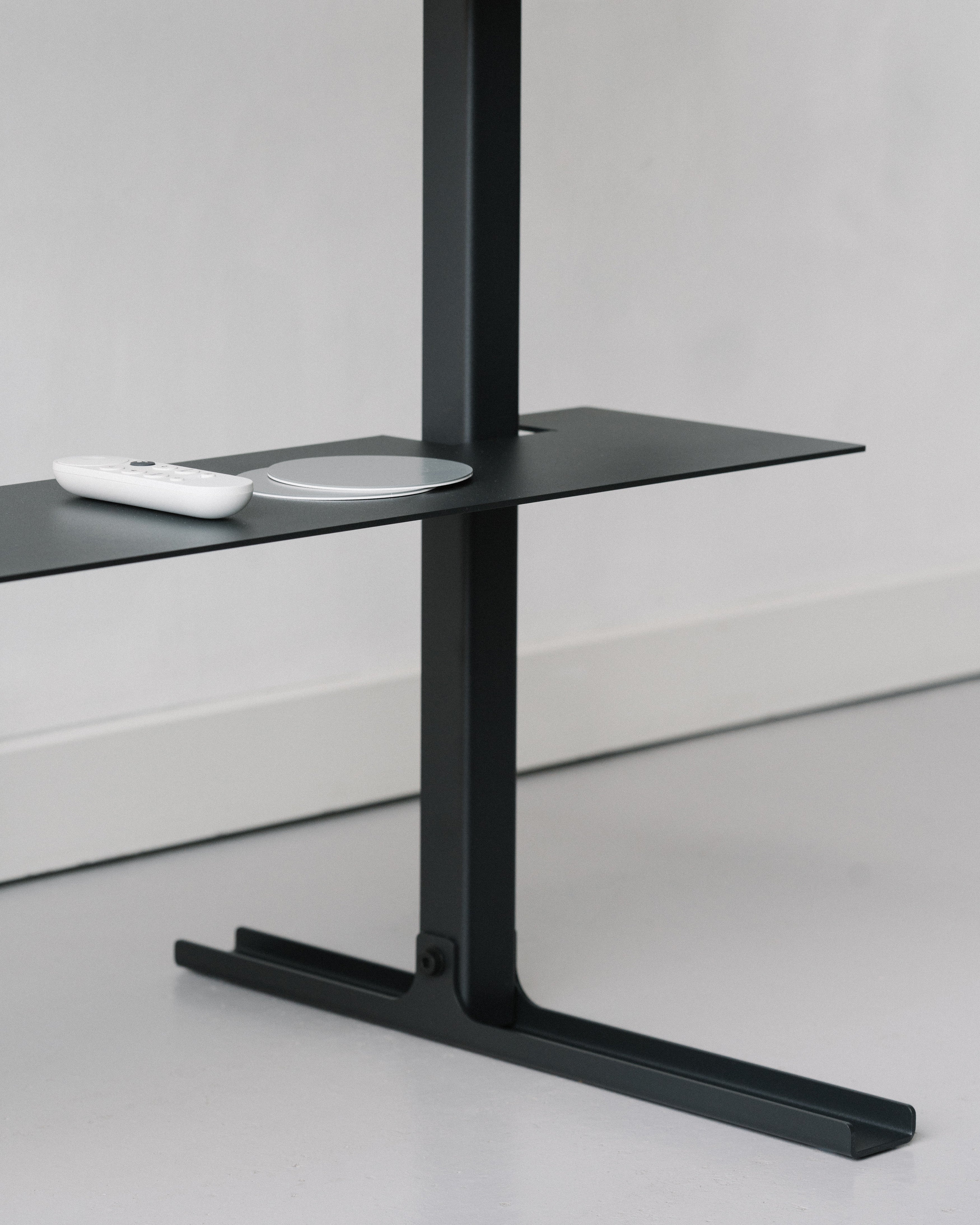 Plate Shelf - Charcoal Pedestal
