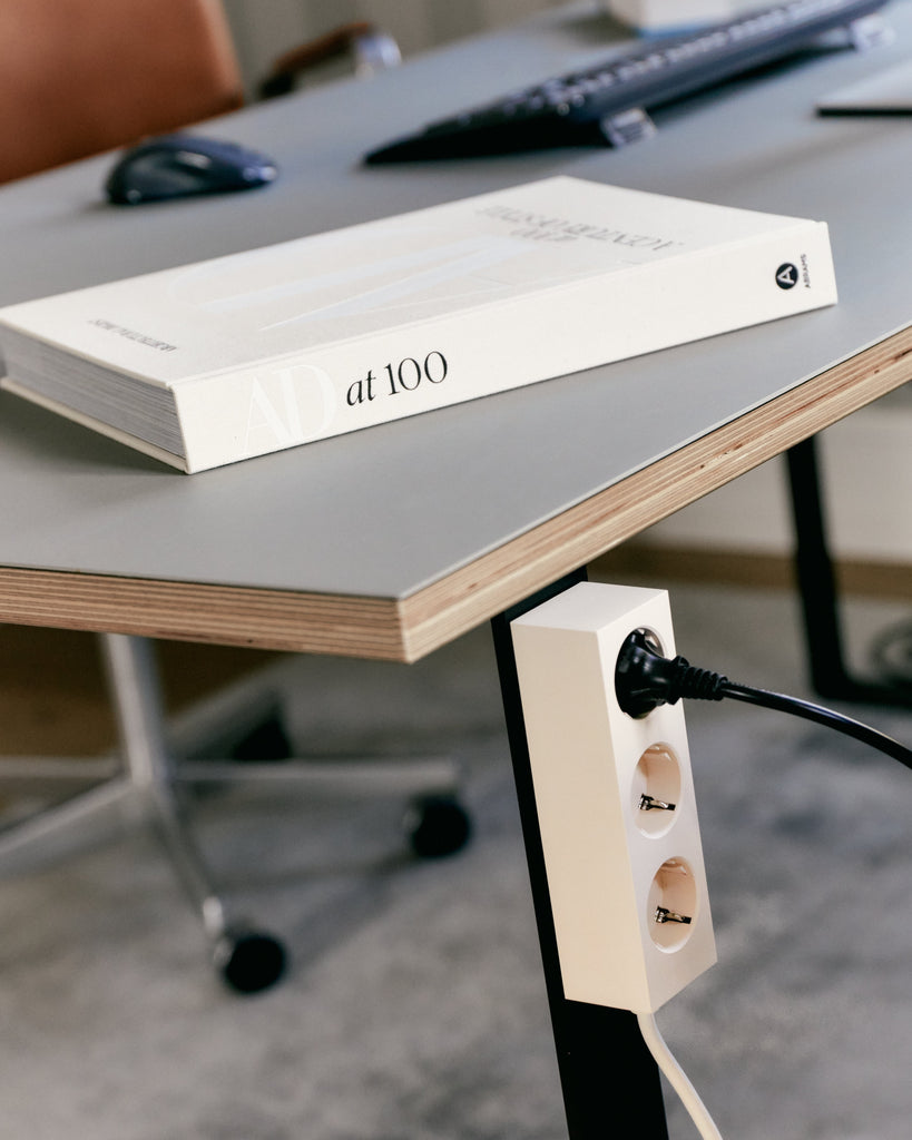 Power Bar 2 meters - Pearl Pedestal