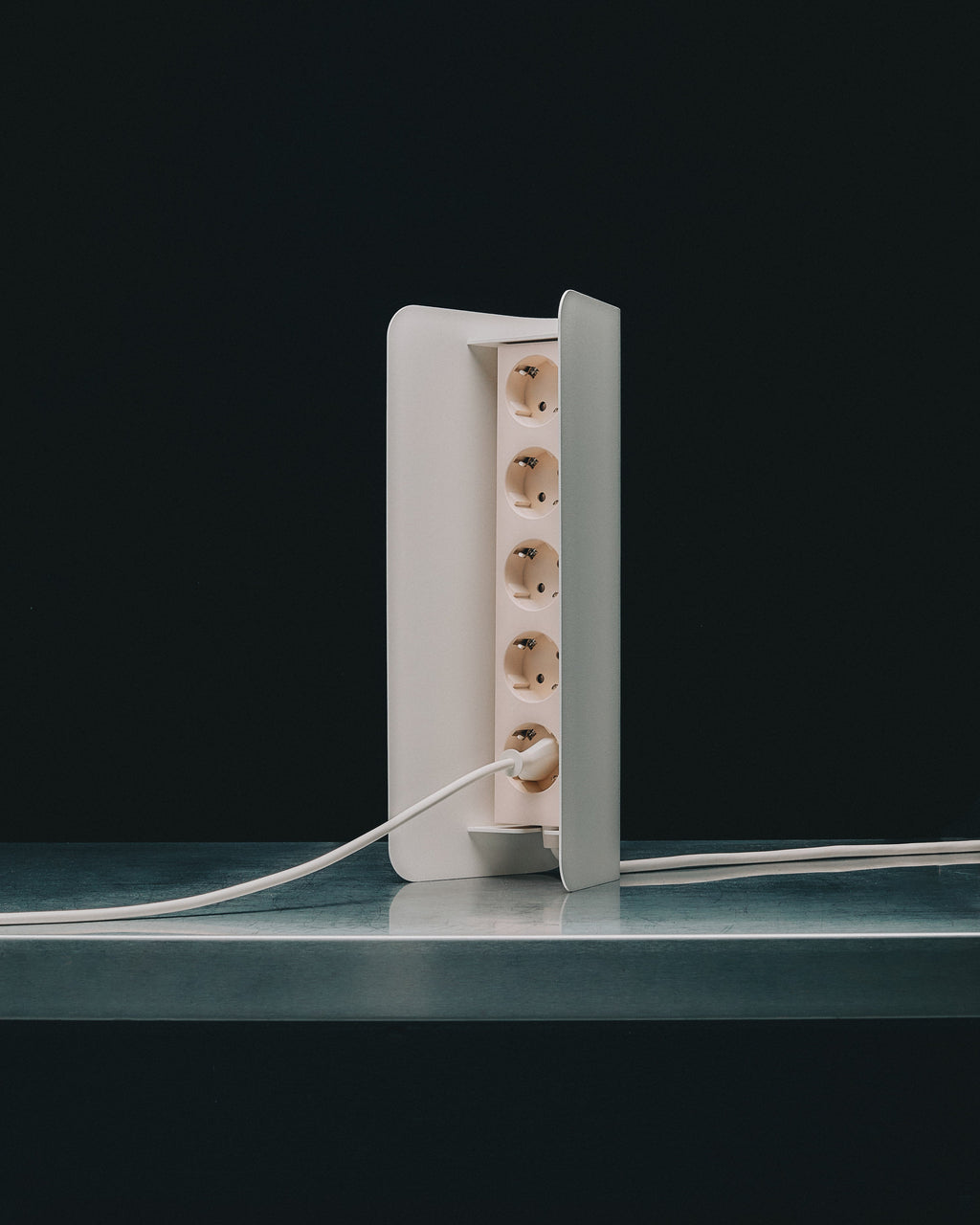 Power Beam 2 meters - Pearl Pedestal