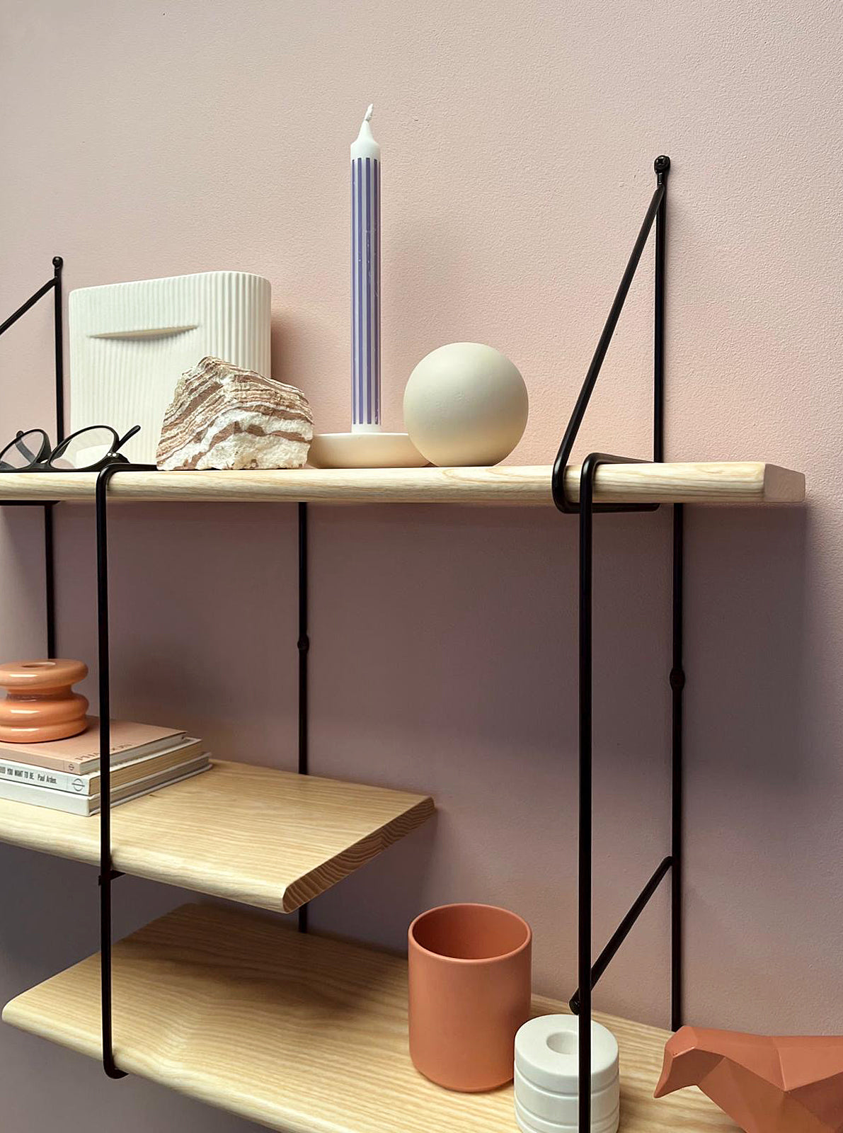 Shrink Ash Studio Hausen