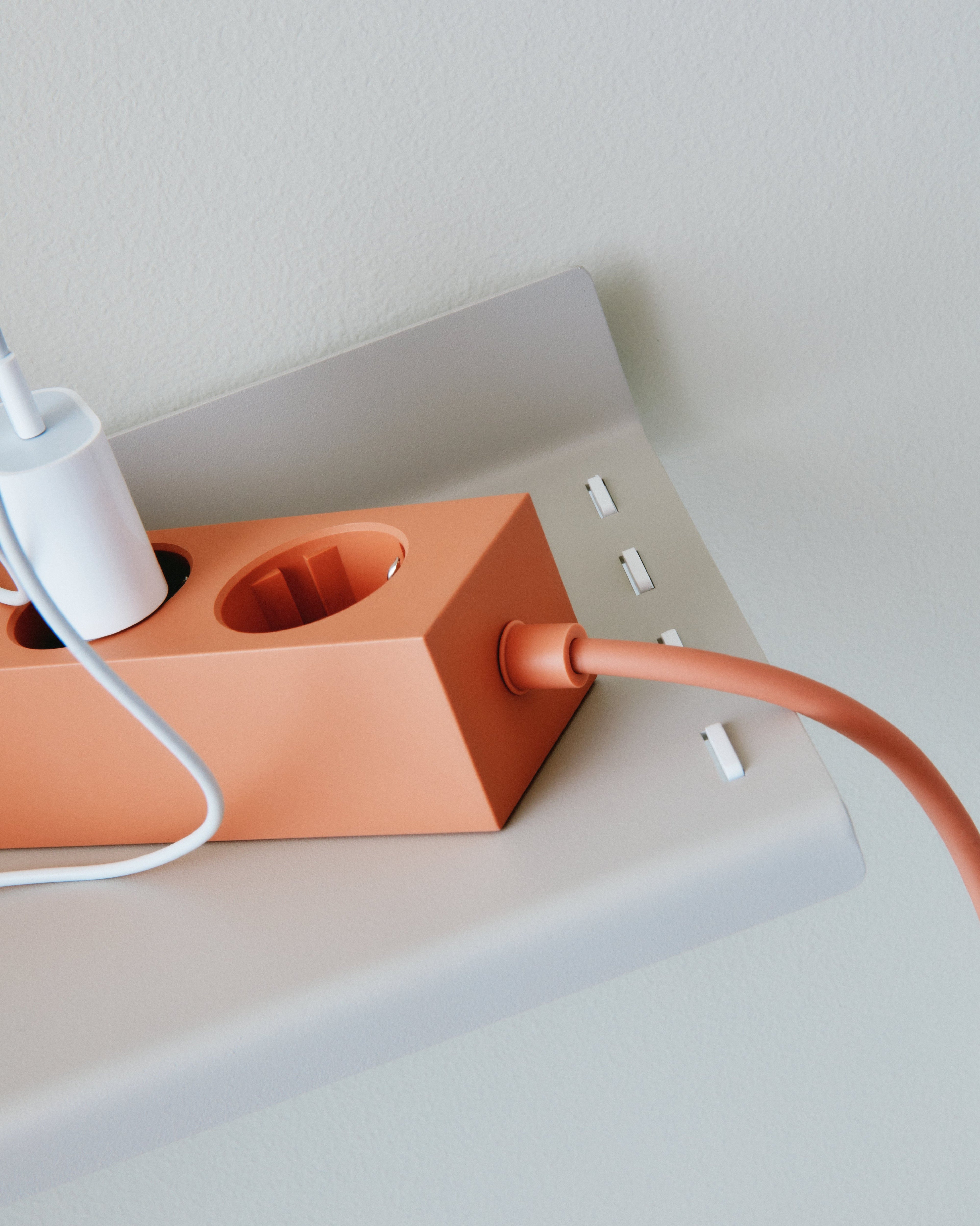 Soundbar Shelf 100 - Snow Mushroom Pedestal