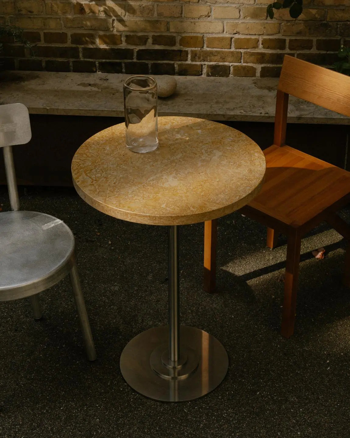 Table 57 I Yellow Limestone / Stainless Steel Ø55 Frama