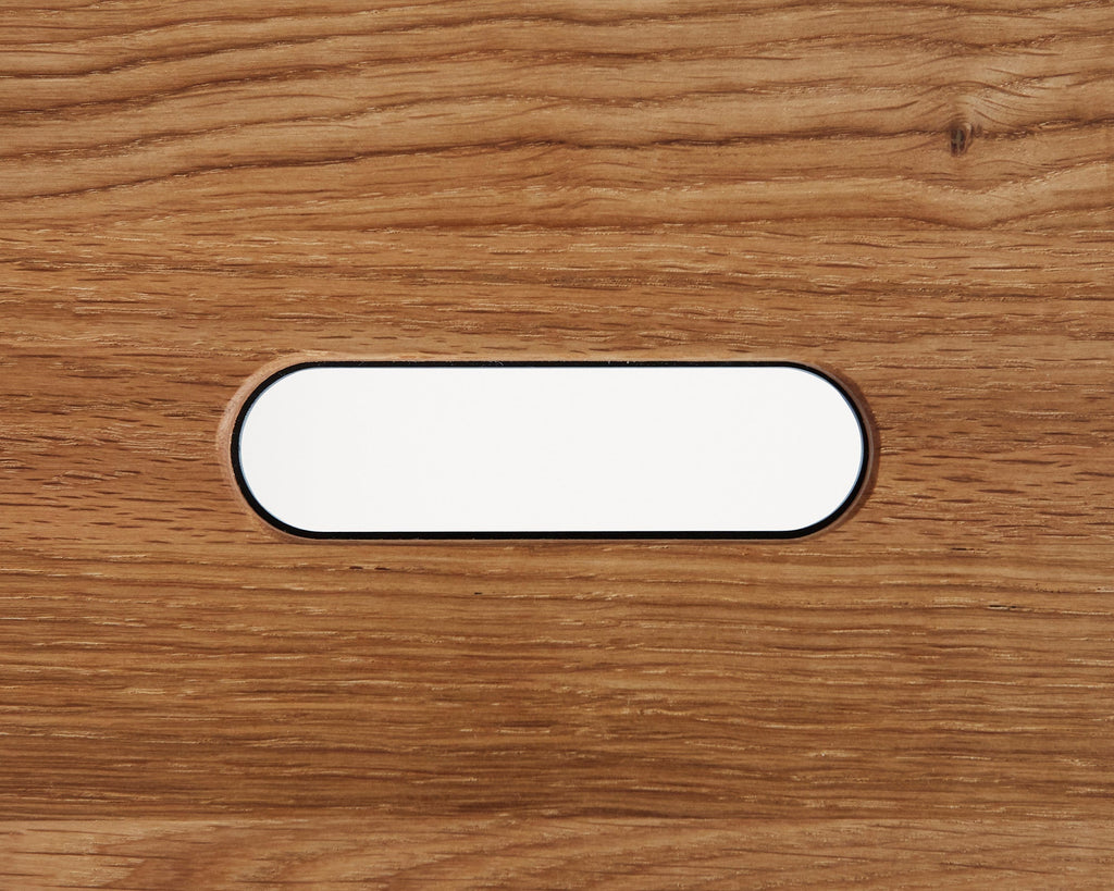 FRAMA - Adam スツール | ブラック / オーク | H50