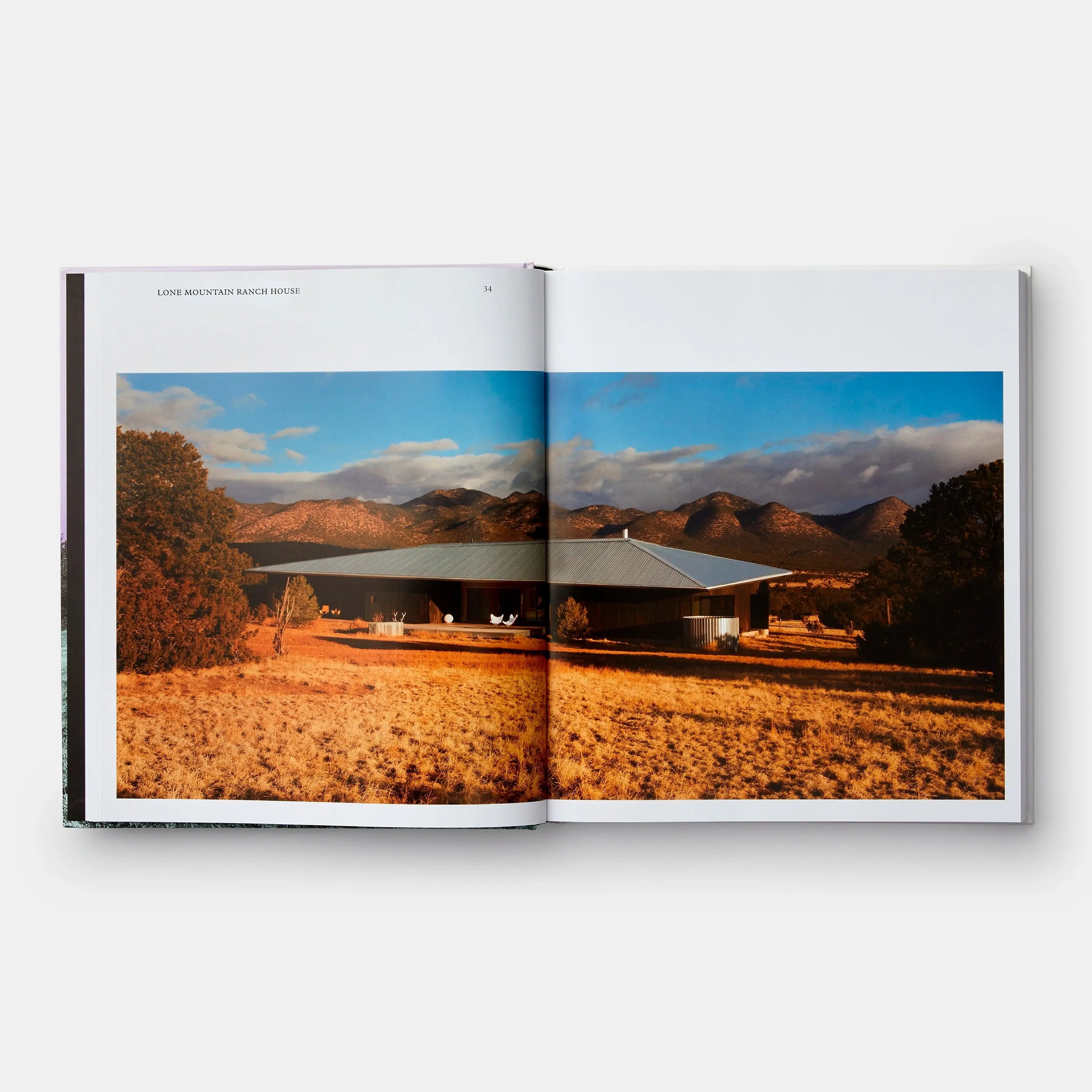 Phaidon Living in the Mountains 