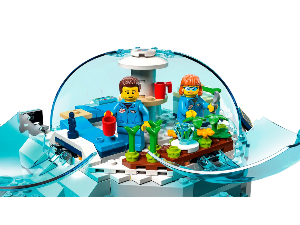 Lego Lunar Research Base 
