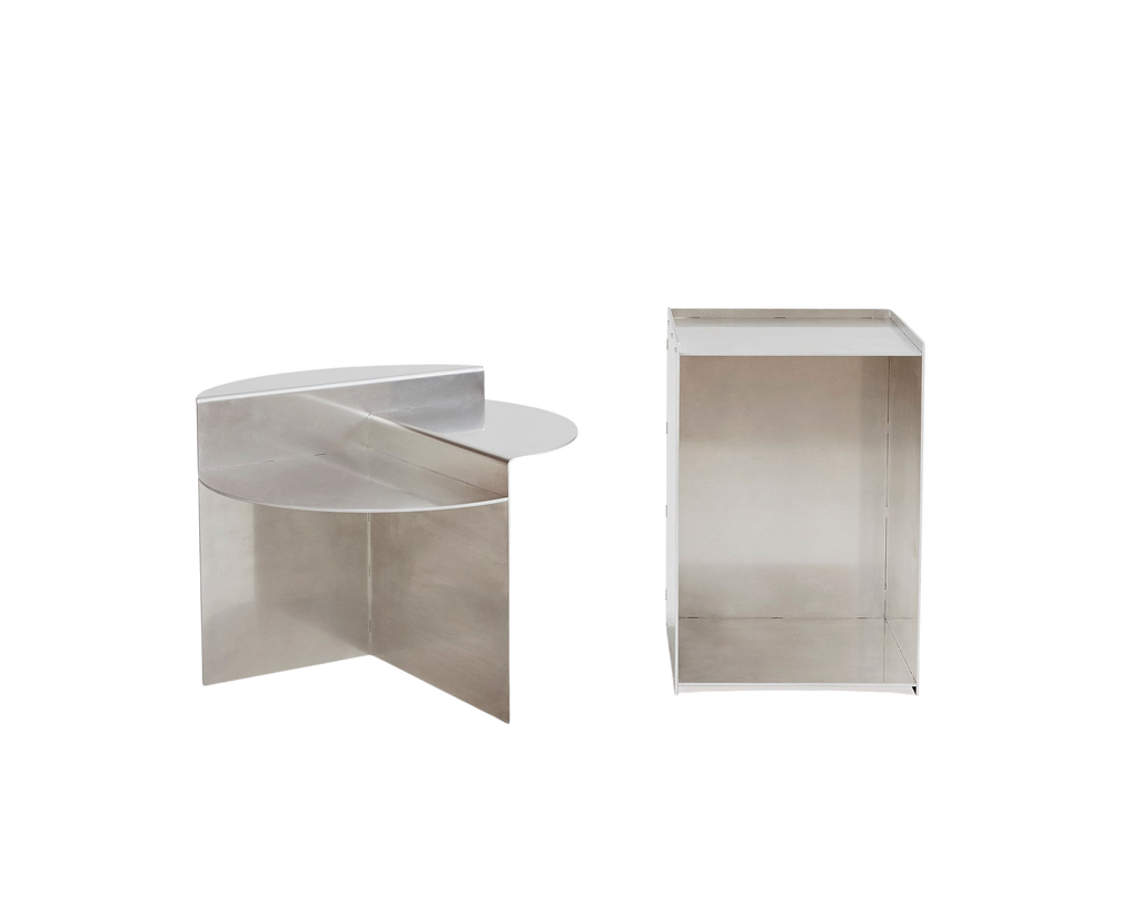 FRAMA - リベットサイドテーブル | アルミニウム