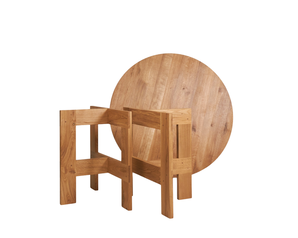 FRAMA - Farmhouse Trestle Table | Natural Oak | 120 Ø Round