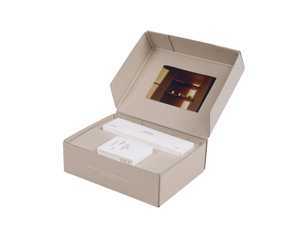 FRAMA - ギフトボックス：香り付きキャンドル + スナッファー | 1917